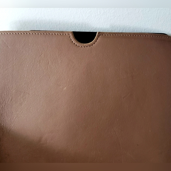 Valentino Garavani Ipad Case/Cover - Picture 8 of 8